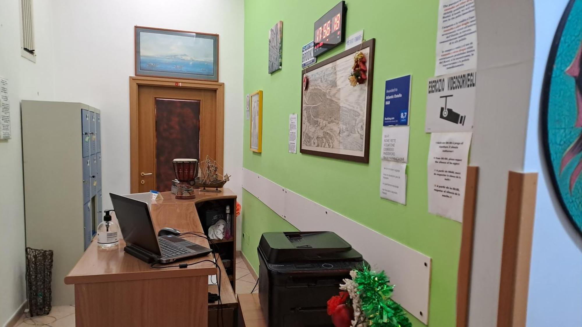 Atlantic Ostello B&B Neapol Zewnętrze zdjęcie