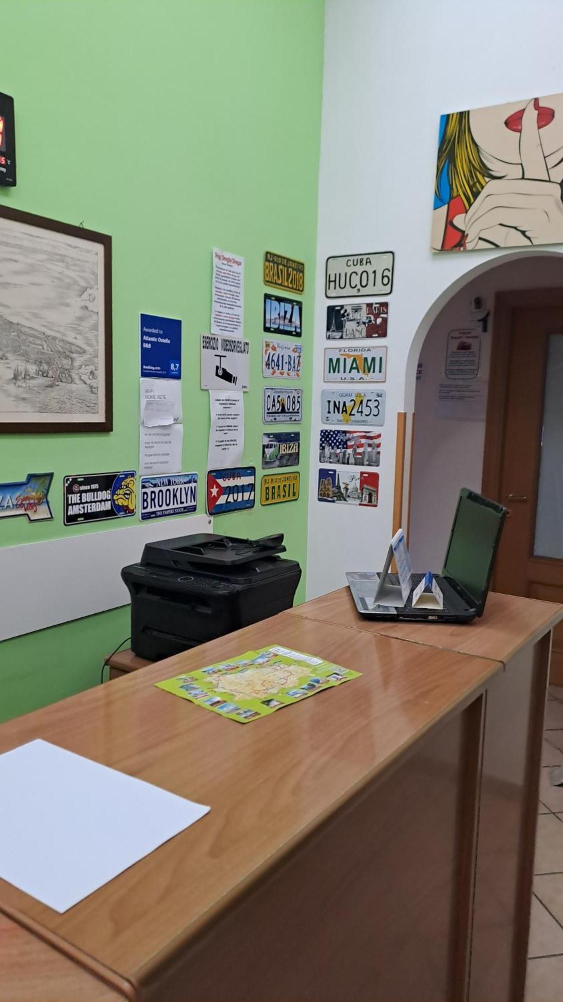 Atlantic Ostello B&B Neapol Zewnętrze zdjęcie